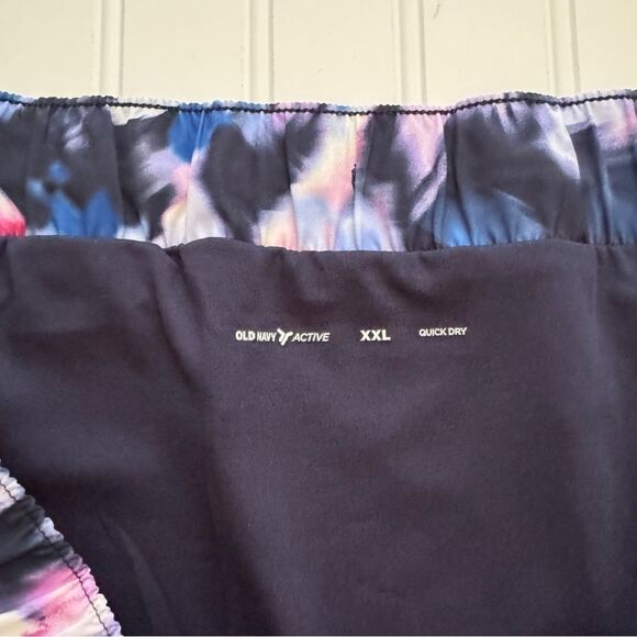 Old Navy Mid-Rise StretchTech Run Shorts - Size XXL - Picture 3 of 3